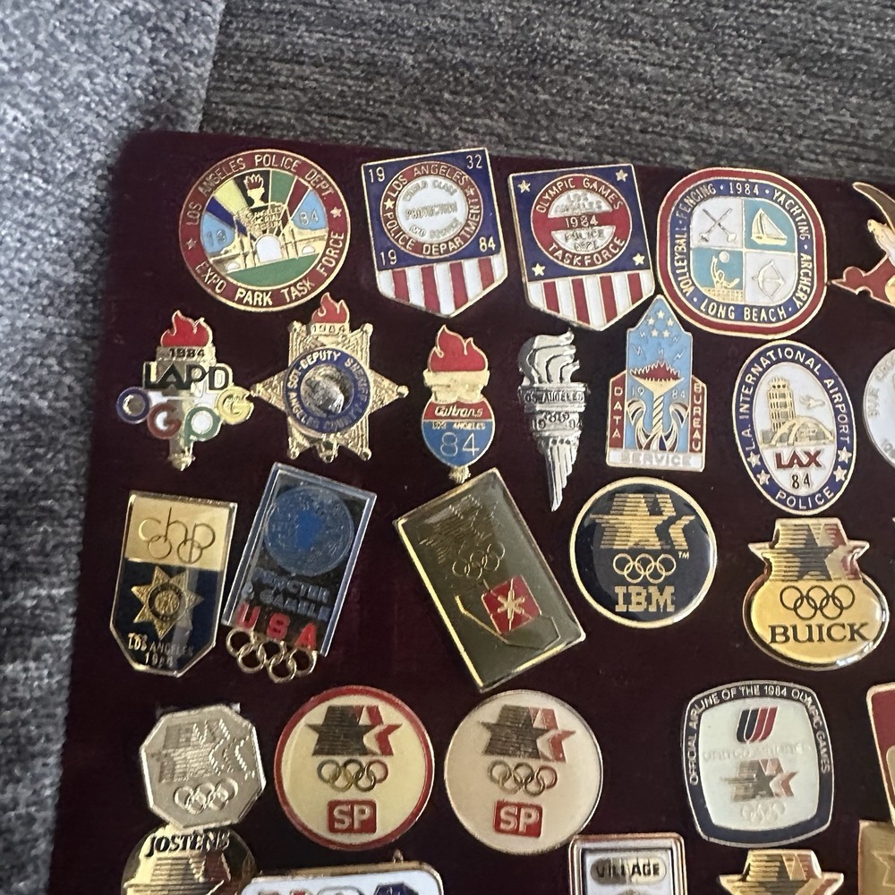 Pins - Picture 15 of 16